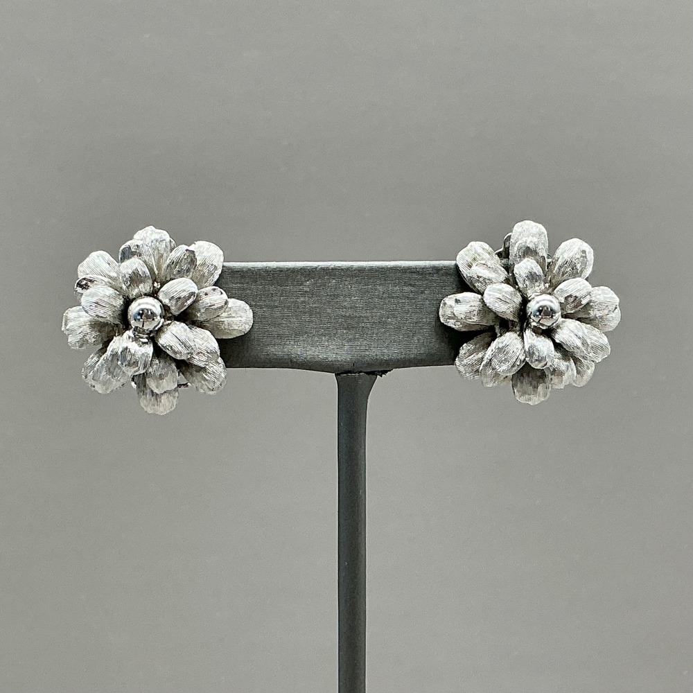 Pastelli Earrings Vintage Silver Tone Textured Flower Floral Clip On Signed 1"